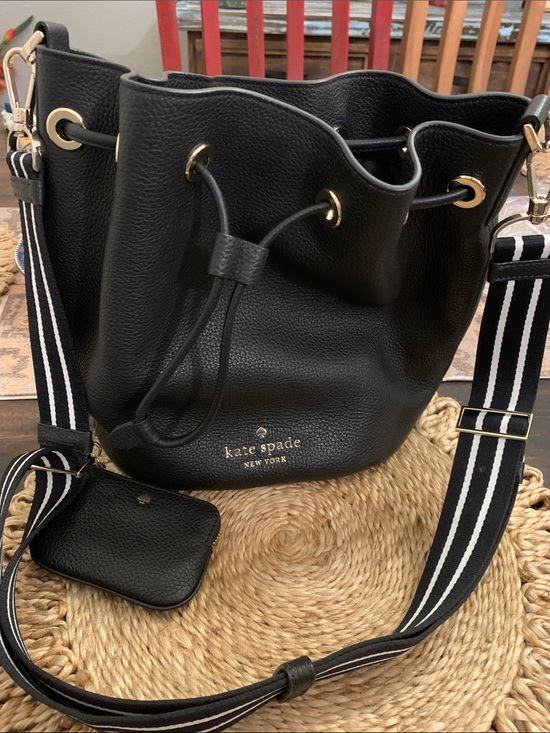 kate spade Handbags - kate spade New York Rosie Black Pebbled Leather Bucket Bag w Coin pouch
